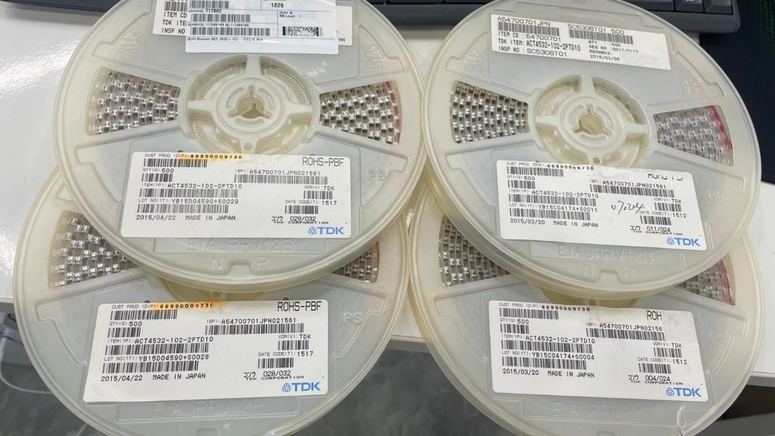 ACT4532-102-2PTD10   SMD Entegre devre çip IC yepyeni orijinal kullanılmamış